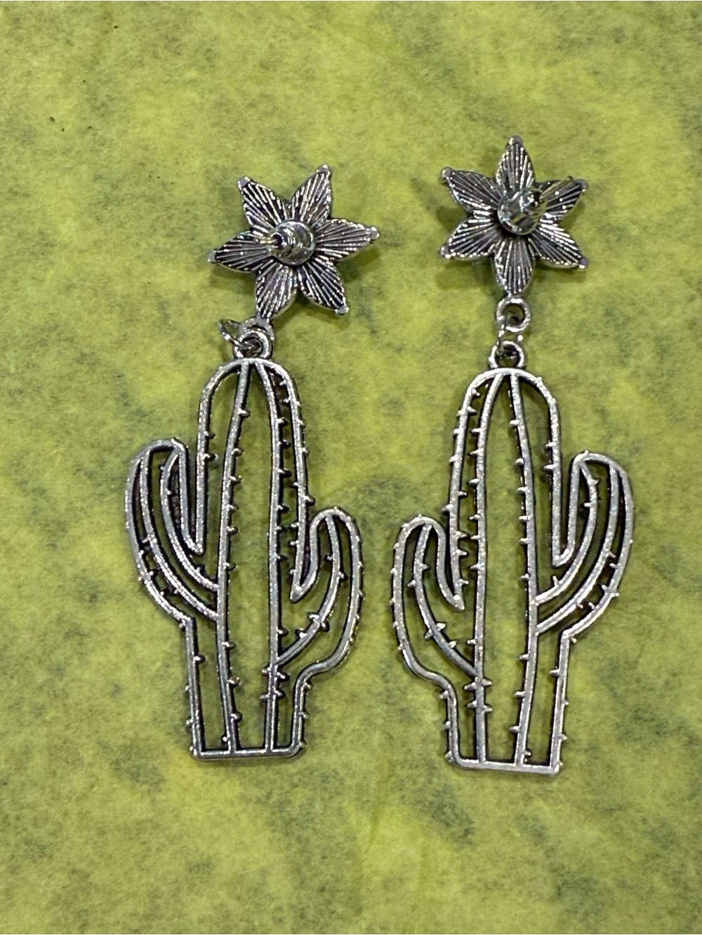 Turquoise silver tone cactus dangle post earrings - Picture 2 of 6